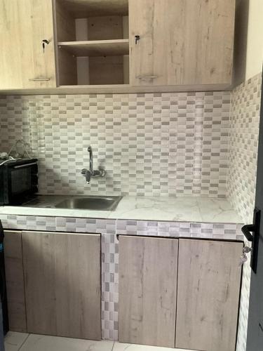 Cuina o zona de cuina de The large, secure, fully equipped studio