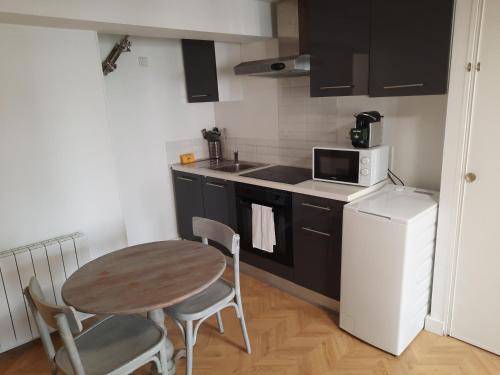 Le Crébillon - 30m2, 2 Prs, 1 Ch, Centre ville