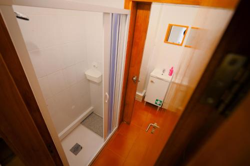 an overhead view of a bathroom with a shower at Alojamento da Zá in Vila Pouca de Aguiar