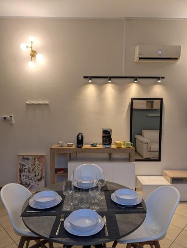 Ampio alloggio Milano-Lambrate desing district accessibile senza barriere architettoniche e letto king size