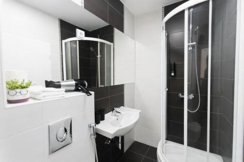 Foto myQuartier Central City Suites digital self check in 3