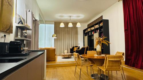 INTOMILAN I Design Apartment Galleria Del Corso