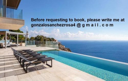 Villa de vacaciones con piscina infinita