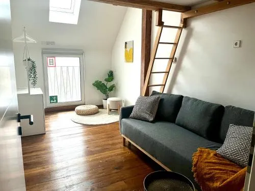 Urbane Dachgeschosswohnung, Blick auf Fernsehturm photo 1