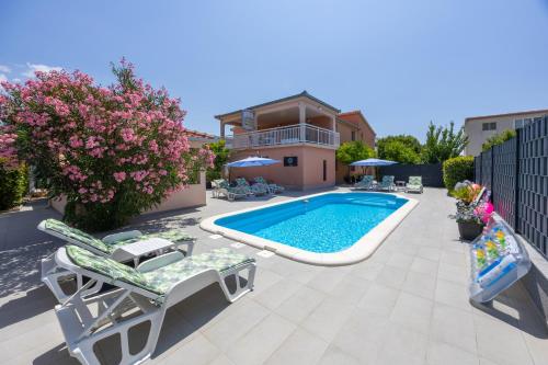 CASA di MIRJANA , Vila s Bazenom i 3 Apartmana, Parking, Kaštela,Near Split