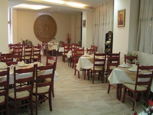 Restoran atau tempat lain untuk makan di Dafovska Hotel