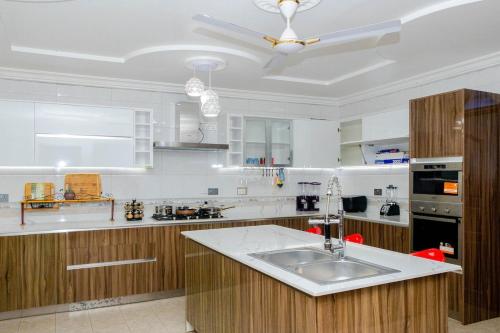 Virtuvė arba virtuvėlė apgyvendinimo įstaigoje Muna's Residence