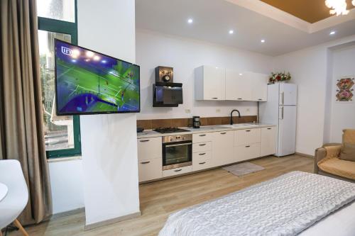 City Center Studio Walk to Everything