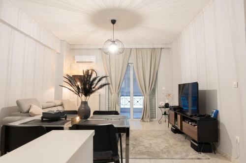 Acropolis luxury home