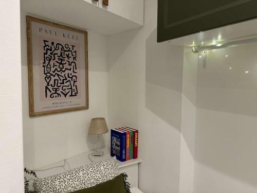 326 New Suite Hugo - Tiny Apartment Paris Center
