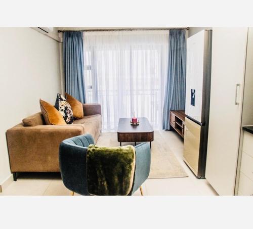 The Luxe Livin' - Habitat Kappa H308