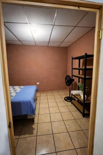 Hostal Casa compartida a 8 mins de San Salvador