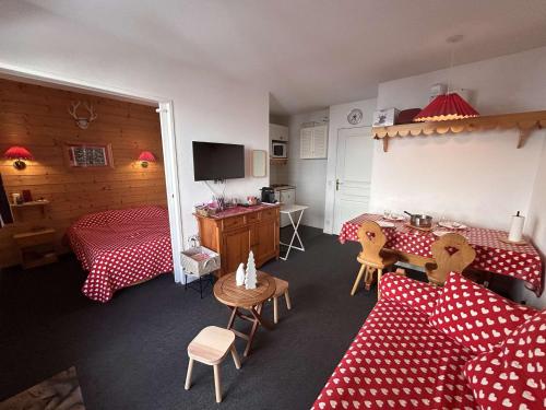 Appartement pieds des pistes, Wifi inclus, sauna, 5 couchages - FR-1-330-603