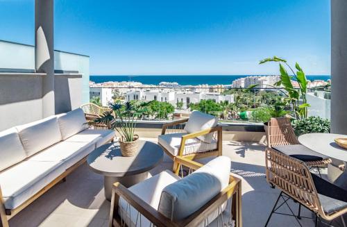 LME9. F2 - Top class flat in Estepona near beach