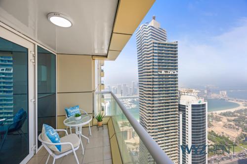 Salt & Sand Hamptons Glow 2BR Sulafa Tower