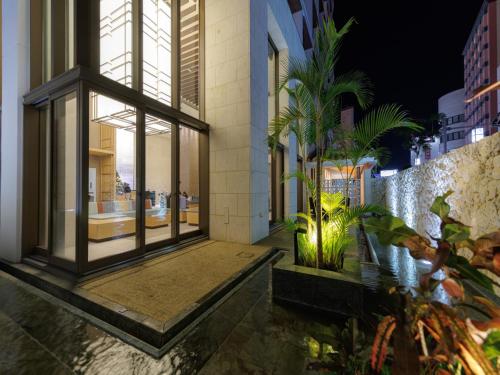 JR Kyushu Hotel Blossom Naha
