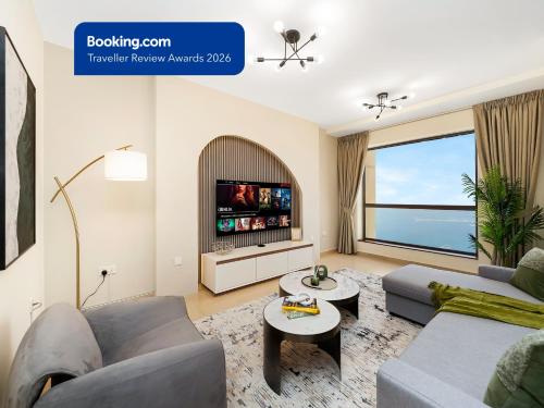 JBR's Luxury 2BDR with Dubai Eye, Palm & Marina Views - Direct Beach Access