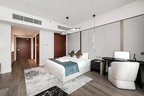 Modern Stylish Studio Apartment next to Burj Khalifa walk into Dubai mall