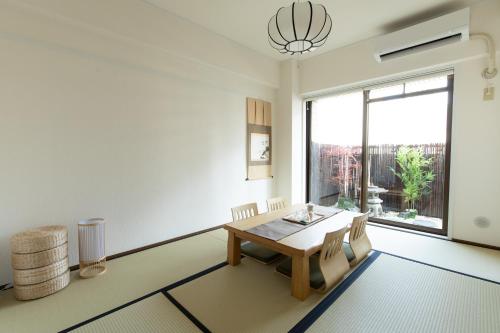 Roots Osaka Station3 3Bed Rooms Free Bicycle Rental