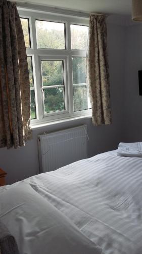 Gallery image of Church End Farm Bed and Breakfast in Hale