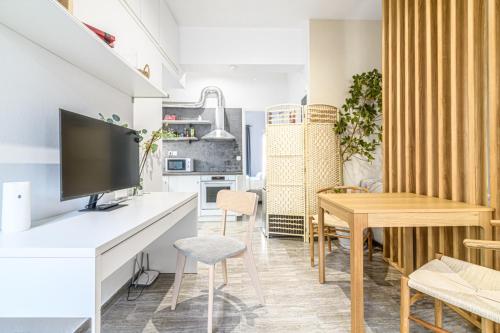Evangeline City Center Apartment AC/WiFi