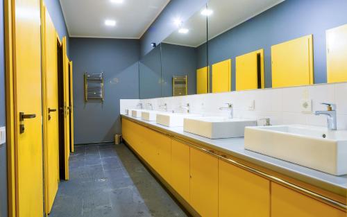 ห้องน้ำของ Friday Hostel