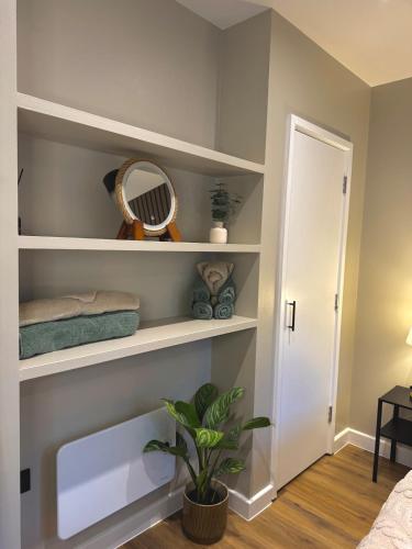 The Malthouse - Luxury City Apartment photo 24