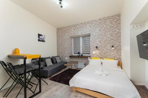 Cracow Downtown Comfort Studio by BookingHost