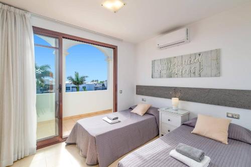 Villa Lorena by Villa Plus