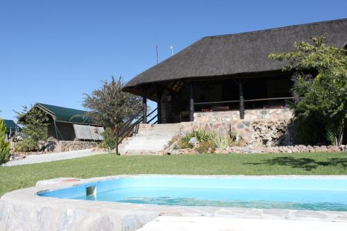 Πισίνα στο ή κοντά στο Mondjila Safari Camp