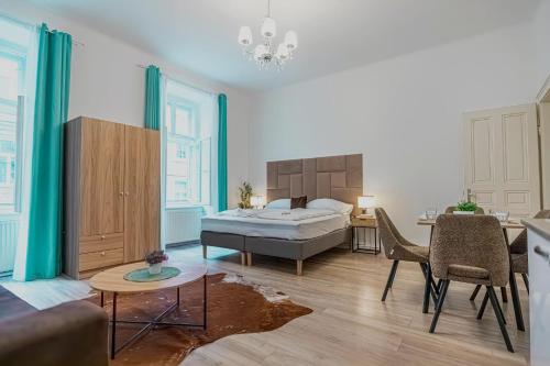 Comfortable 1BR Studio Near City Center for Long Stays
