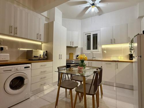 Acropolis Museum Elegant 2BR Apartment