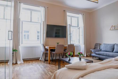 Stylish 2BR Apartment Close to City Center