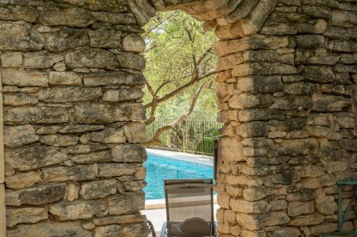 L'Evasion Authentic Provencal farmhouse with pool for rent in Provence