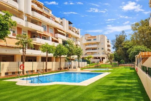 WintowinRentals Terrace, Pool, Parking in Cala del Moral