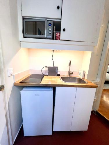 Studio Premium Saint Germain Rue d Assas Paris 6e