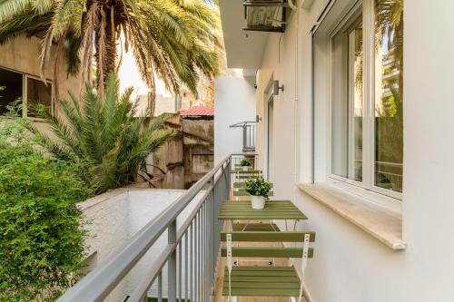 Athens Urban Vibes 4 Quiet Balcony Peaceful