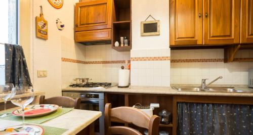 JOIVY Warm Family Flat for 4 with Terrace in Milan