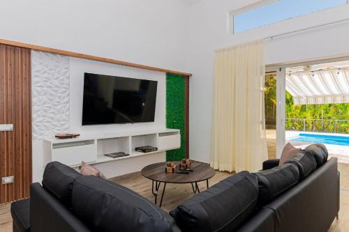 Villa Ocean Dream 3BR Oasis and guesthouse