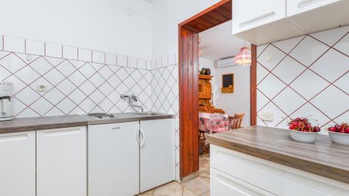 Apartman Seaside 064 by Villas Guide