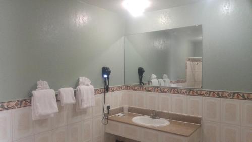 Kupaonica u objektu Riviera Motel