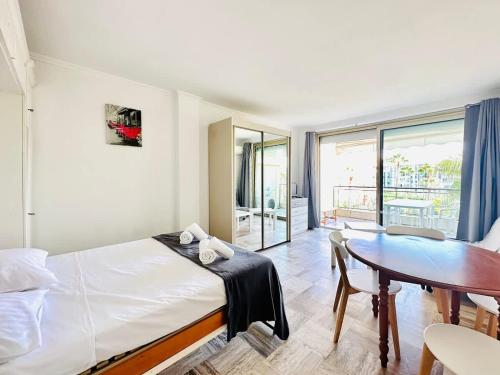 Grand Hotel - Studio Croisette