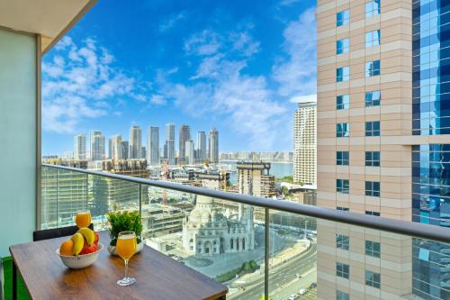 Luxury 1BR on Marina Walk, Sea & Palm View-6 Sleep