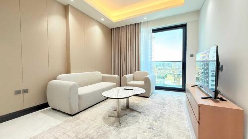 Cloud Tower 1br With Parking Pool Gym & Sports Facilities
