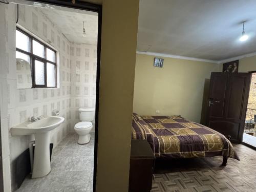 De Compania Hostal - Bed, Breakfast & More