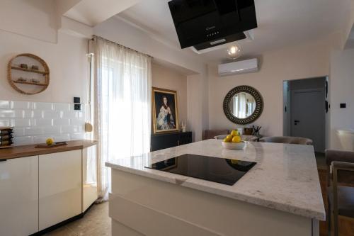 Central Luxury Penthouse