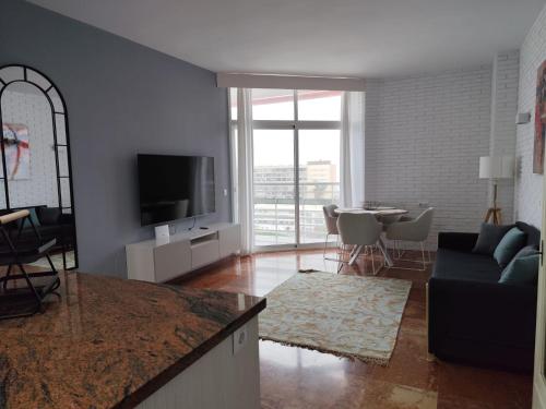 Apartamento La Roca Rental, 1 dormitorio Acogedor con vistas al mar