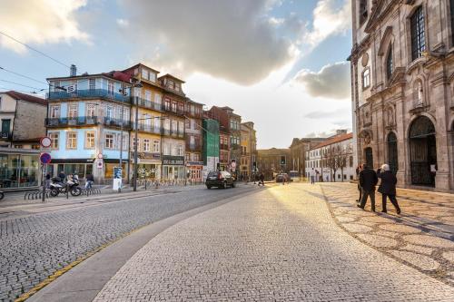 Belly Angel - Porto Historic Center