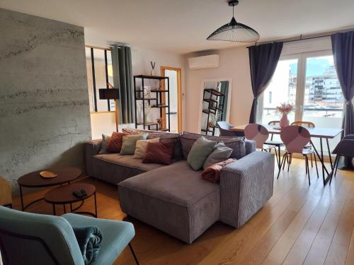 Chez Marlay, centre ville , 3 chambres , clim