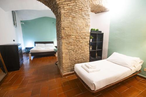 Grotto Apartment by Campo de Fiori